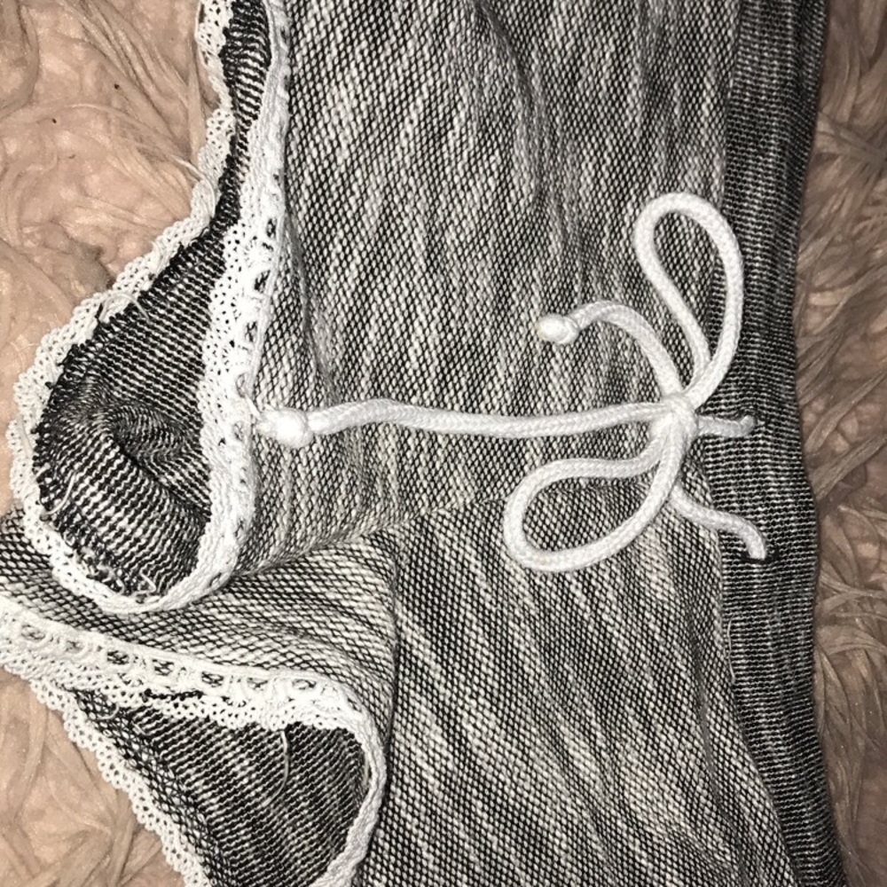 Clothes - Picture 6 of 8